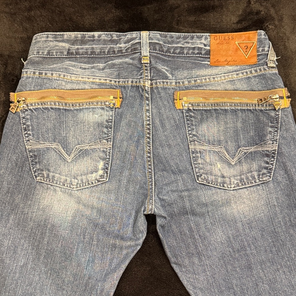 Vintage GUESS Men's Distressed Denim Jeans - Picture 8 of 13